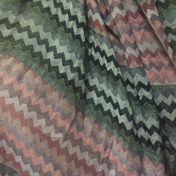 Chevron scarf - Picture 3 of 3