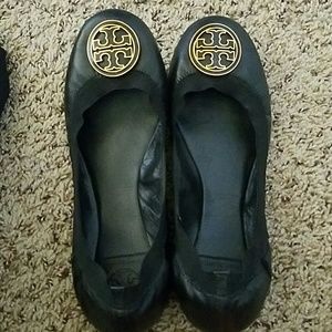 OPEN TO OFFERS Beautiful black tory burch shoes