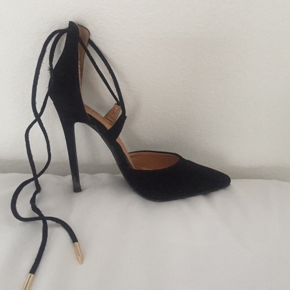 Heels - Picture 2 of 3