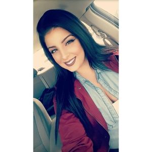 Meet your Posher, Alyssa