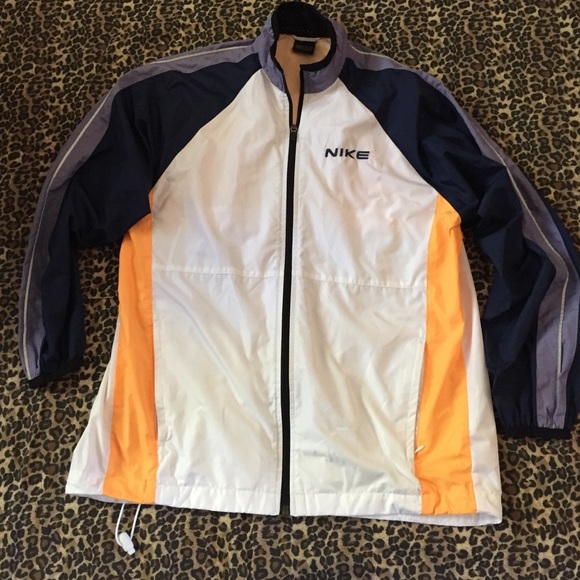 Nike Jackets & Blazers - ❌❤️SOLD❤️❌Women's NEAT NIKE jacket sz. M 💜