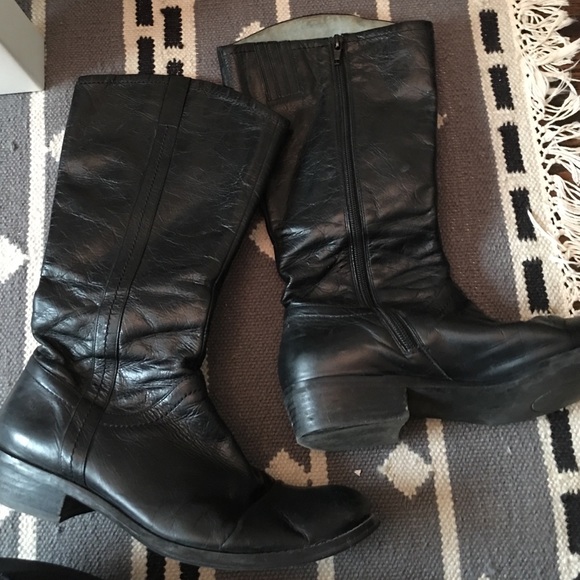 Black boots