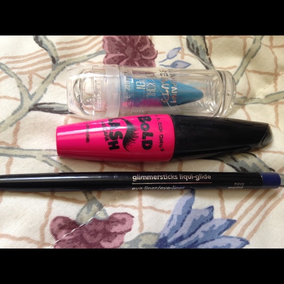 Make up bundle