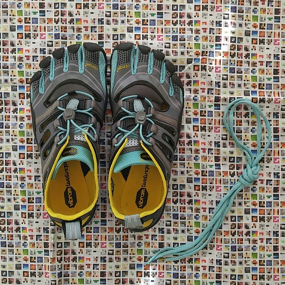 New Vibram Fivefinger Toe Shoes AH!