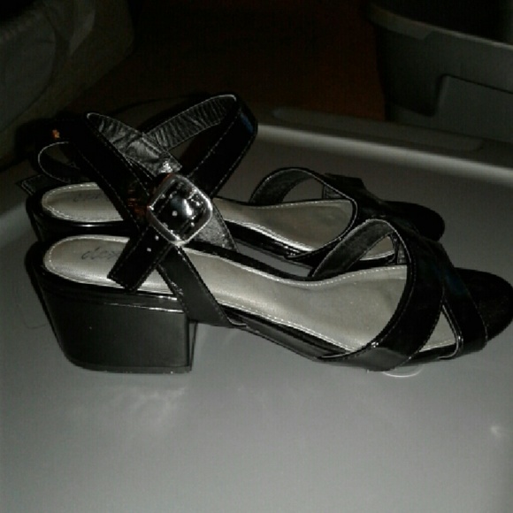 Black open toe square low 2in heel