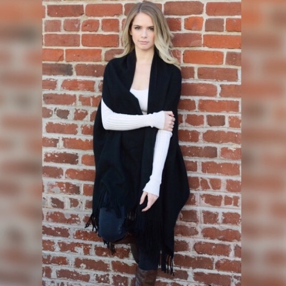 Poncho Shawl With Tassel
