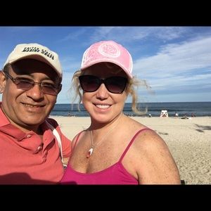 Meet your Posher, Cesar