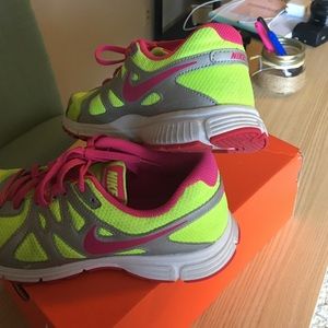 Nike Shoes - Revolution 2 Nikes Nike Shoes - Revolution 2 Nikes