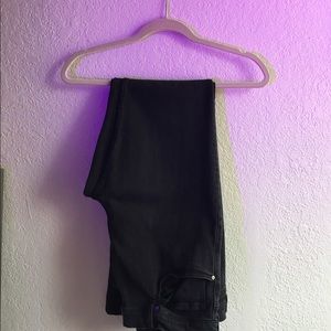 All black • Skinny Fit