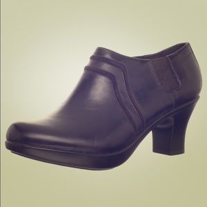 Dansko sz 42 (11-12) Brown Banks Bootie. Not worn.