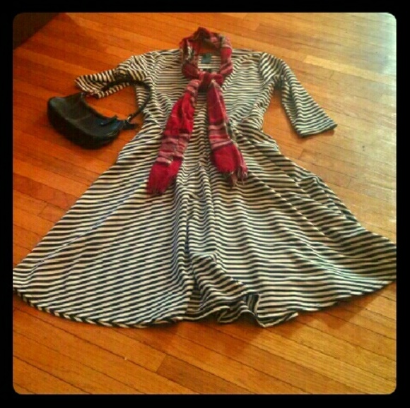 Agnes & Dora XL Curie (Midi) Dress