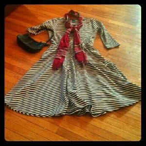 Agnes & Dora XL Curie (Midi) Dress