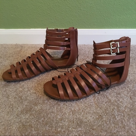 NWT Express Gladiator Sandals in Brown