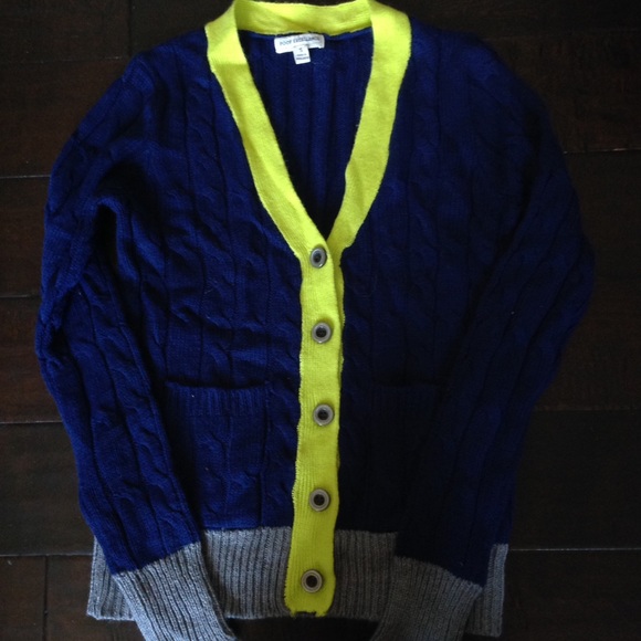 SWEATER