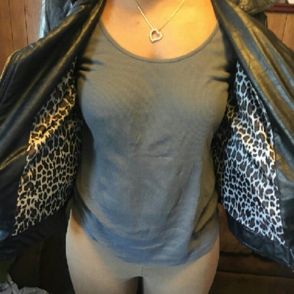 leather jacket - Picture 2 of 2
