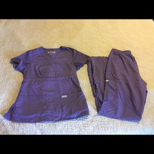 Greys Anatomy Scrub Set, size Small