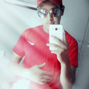 Meet your Posher, Ãlëx