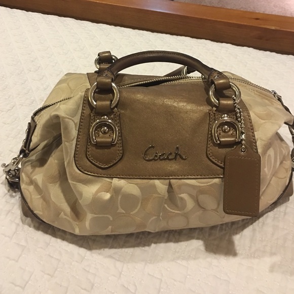 Authentic Coach Bag. Great Condition