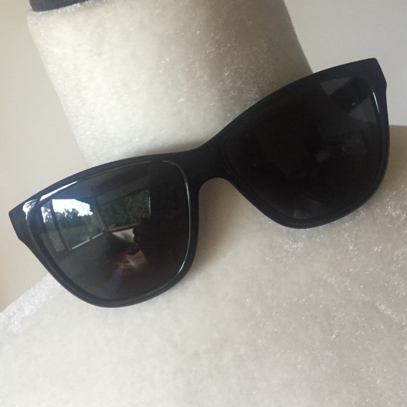 DOLCE & GABBANA sunglasses
