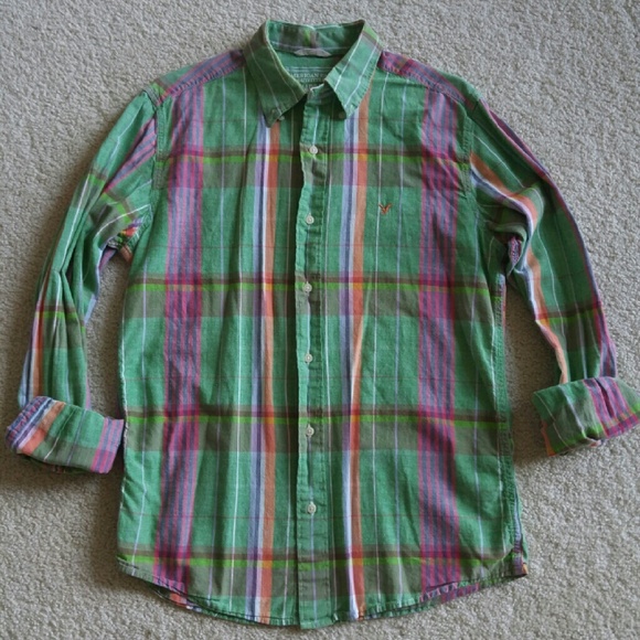 AE Plaid Button Down Shirt - Picture 2 of 4