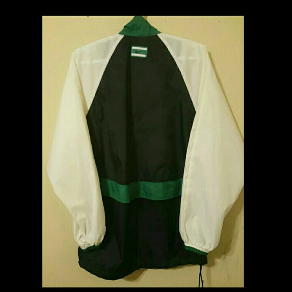 Nike Windbreaker - Picture 2 of 4
