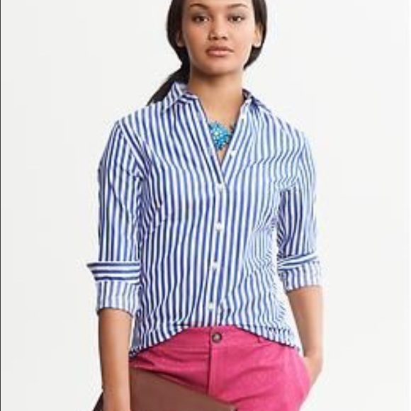 Banana Republic Button Down Shirt