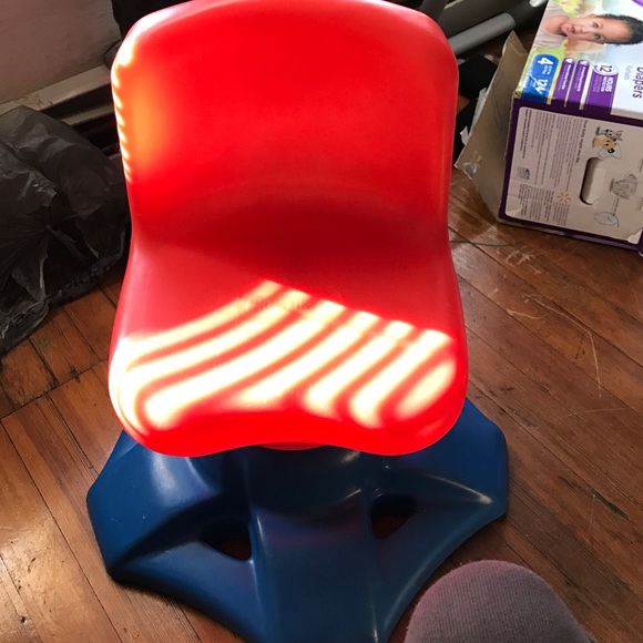 Little tikes chair