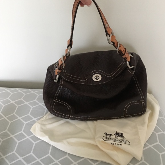 Coach brown shoulder handbag