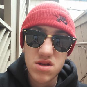 Meet your Posher, Banom