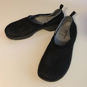 Merrell OrthoLite Shoes, Black Size 8.5