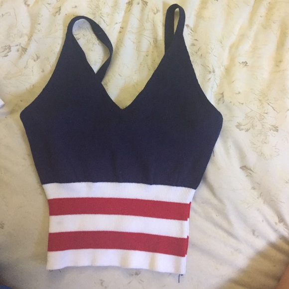 Crop top