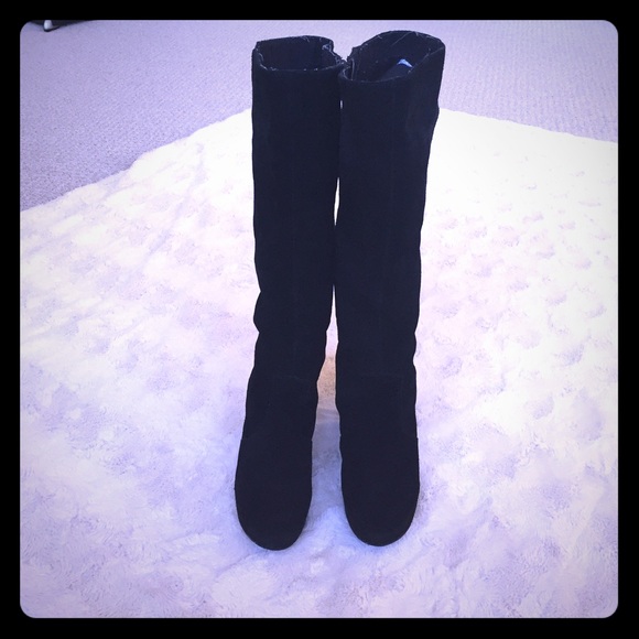 Chic Suede Platform Wedge Boots