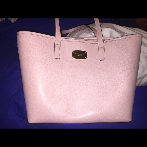 Micheal kors pink bag