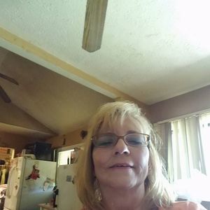 Meet your Posher, Vickie