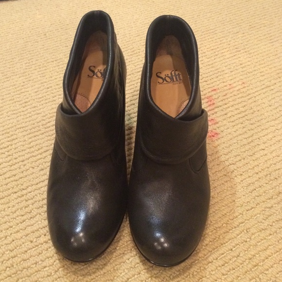 Black leather bootie heels