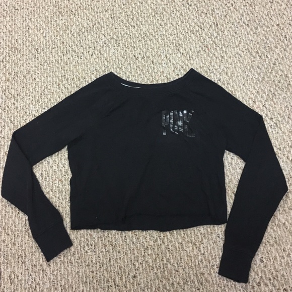 Cropped Pink Victoria Secret logo black crew neck!