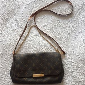 Louis Vuitton Favorite MM Monogram Canvas
