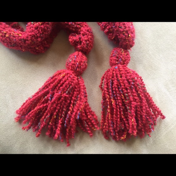 🌻 Red Speckled Scarf - Picture 3 of 4