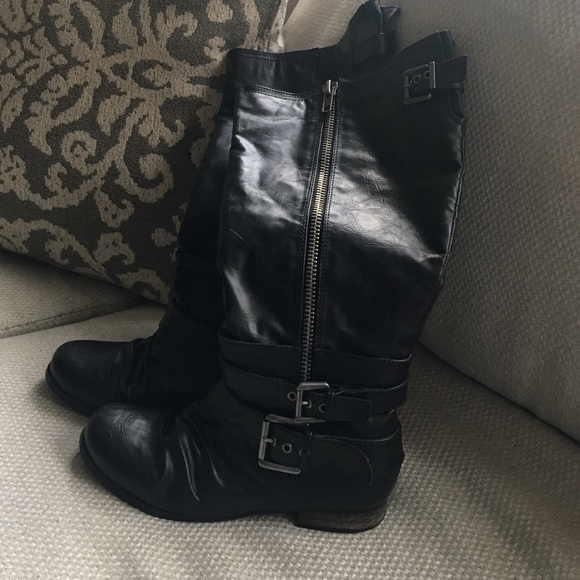 Carlos Santana wide calf 7.5 black boots