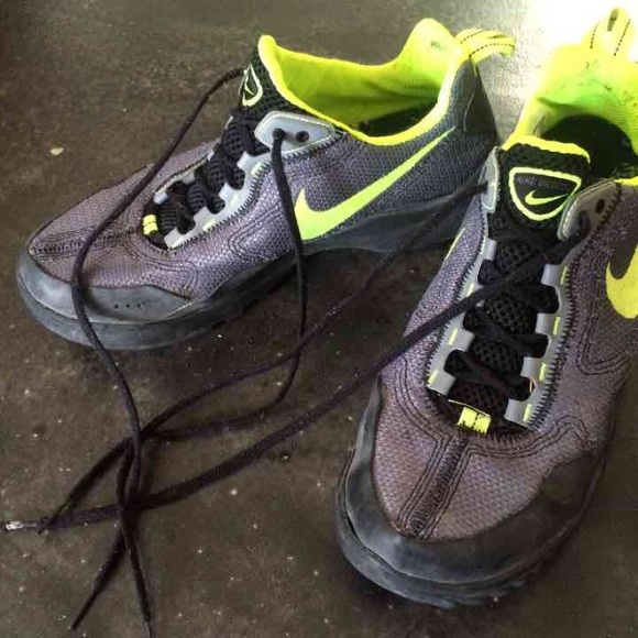 Nike hiking sneakers