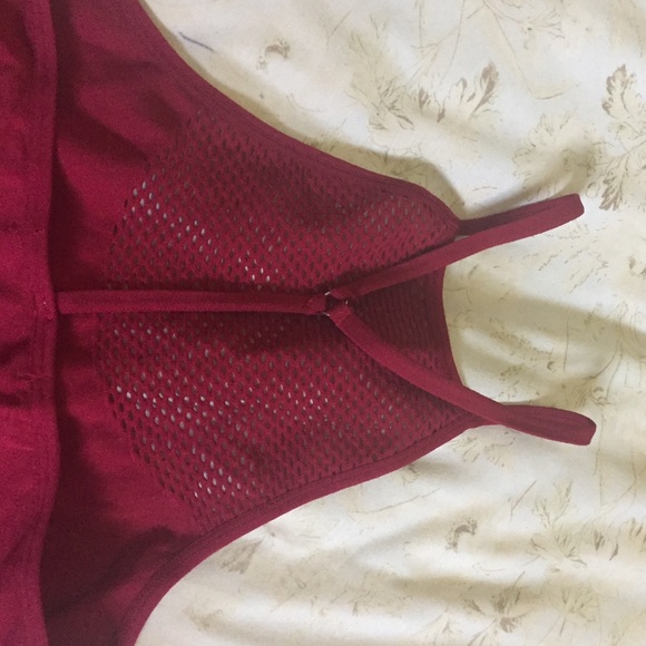 Crop top - Picture 3 of 3