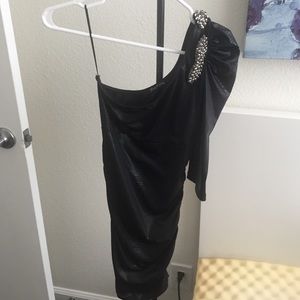 One sleeve mini dress