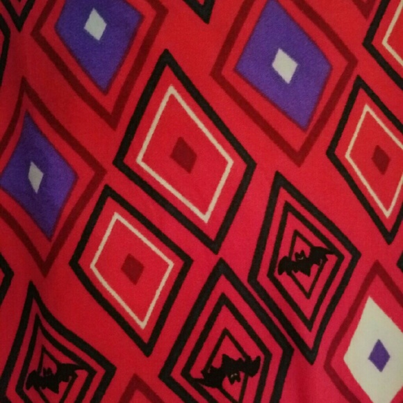 Halloween TC Lularoe Leggings red bats geometric