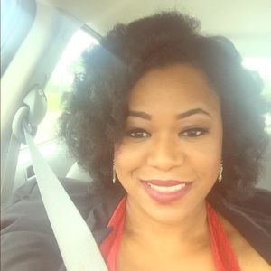 Meet your Posher, Hillary