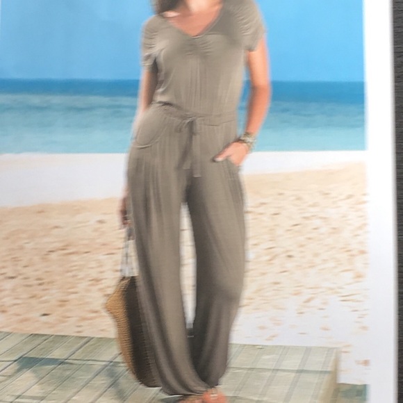Venus khaki color jumpsuit