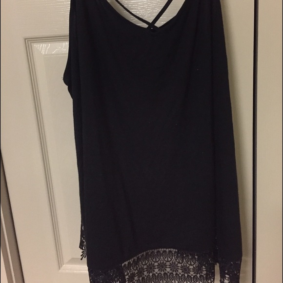 Criss cross plus top - Picture 1 of 2