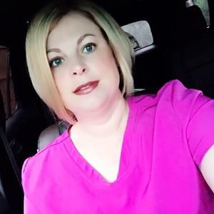 Meet your Posher, Karrie