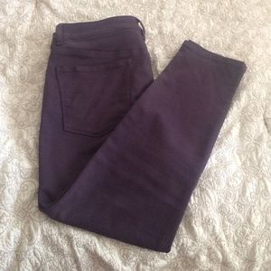 NWOT American Eagle plum skinnies