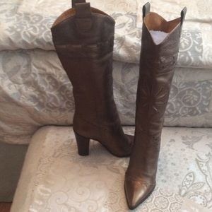 Vince Camuto Gold 💯 Leather Boots