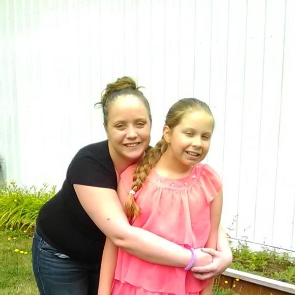 Meet your Posher, Nicole - Picture 1 of 1